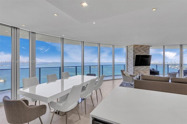 Building Photo - 488 NE 18th St