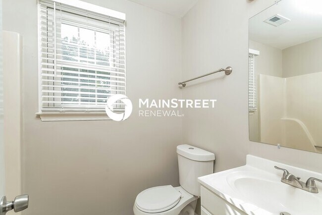 Building Photo - 3 Bedroom Pet-Friendly Home in WAKE FOREST...