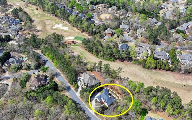 Building Photo - 6745 Laurel Oak Dr