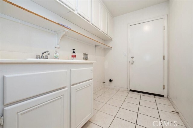 Building Photo - 23685 Coldwater Ct