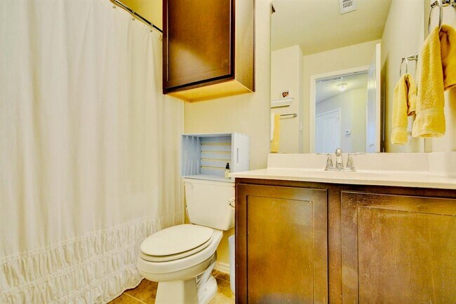 Building Photo - 1810 Franklin Mountain Dr