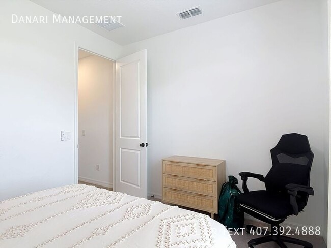 Building Photo - 1348 Sterling Pointe Dr