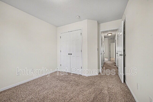 Building Photo - 3645 NW 84th Terrace