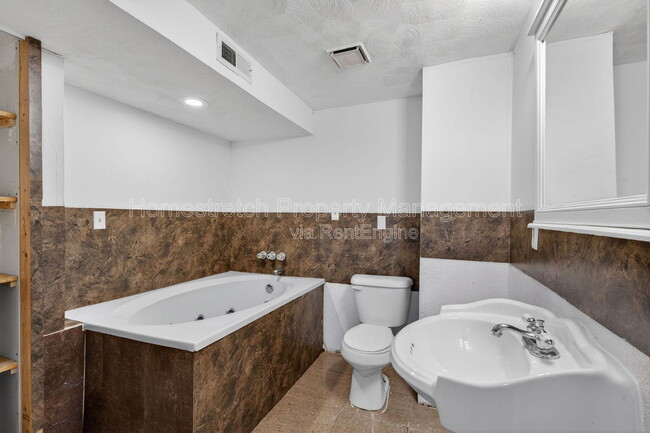 Building Photo - 2668 Daman Ct