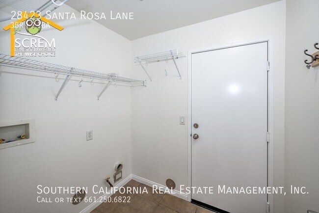 Building Photo - 28423 Santa Rosa Ln