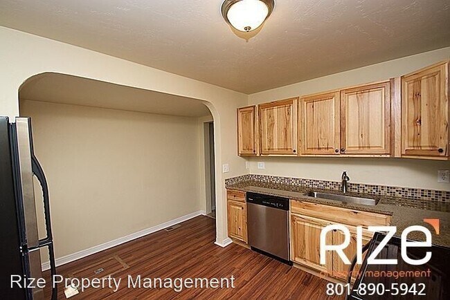 Building Photo - 3 br, 2 bath House - 1188 Gillespie Ave