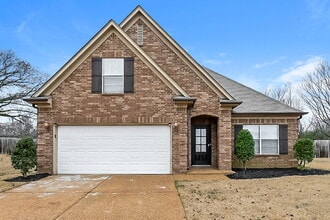 Building Photo - 663 Buttermilk Dr