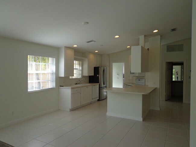Building Photo - 8097 Montserrat Pl