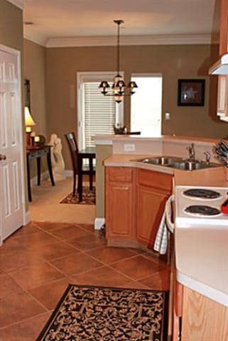 Building Photo - 4575 Woodsboro Ln