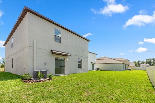 Building Photo - 10217 Summer Kiss Ave