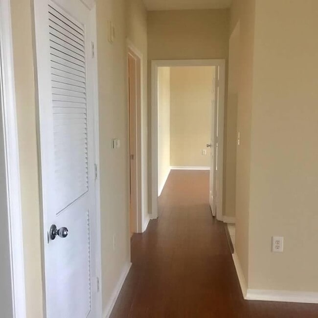 Building Photo - 15115 Michelangelo Blvd