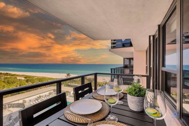Building Photo - 5225 Collins Ave