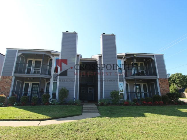 Building Photo - Upstairs 1 Bedroom 1 Bath Apartment!