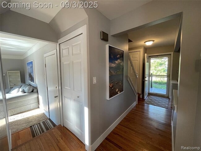 Building Photo - 1253 Bamford St