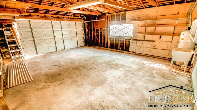 Building Photo - 2816 Occidental St