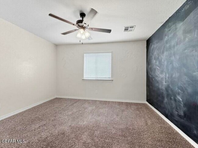 Building Photo - 12583 Clocker Dr