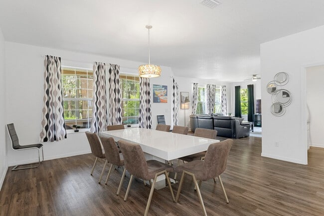 Building Photo - 4843 S Acree Point