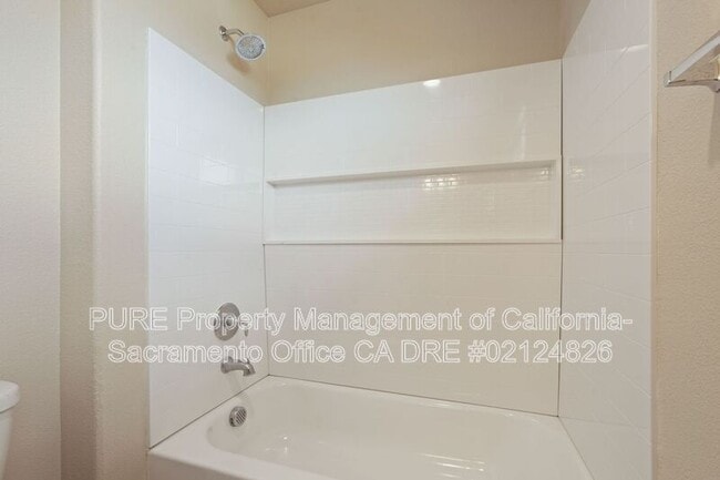 Building Photo - 5500 Amnest Way