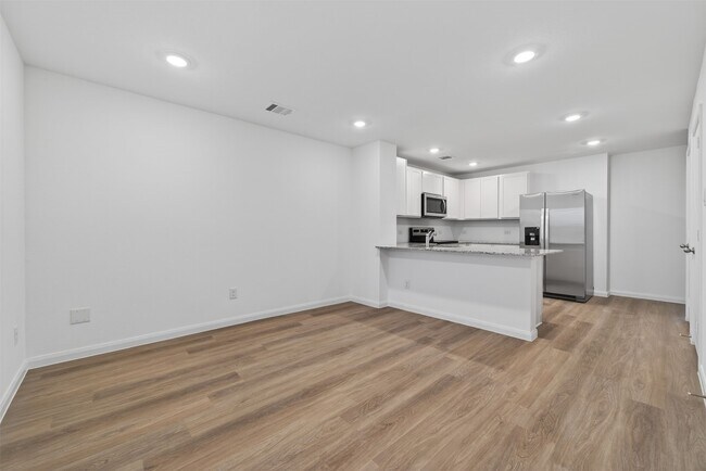 Building Photo - 12227 Shield Crest Ct