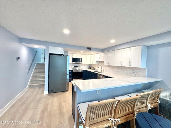 Building Photo - 5050 Ocean Beach Blvd