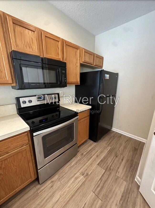 Building Photo - 1740 Biscayne Bay Cir