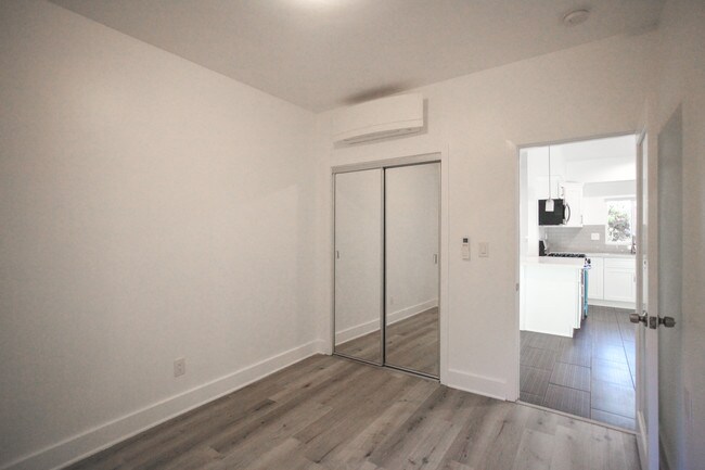 Building Photo - 401 Brooks Ave