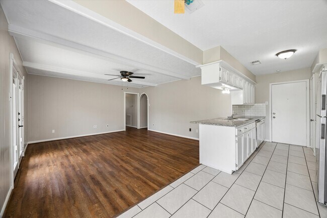 Building Photo - 25114 Spring Ridge Dr