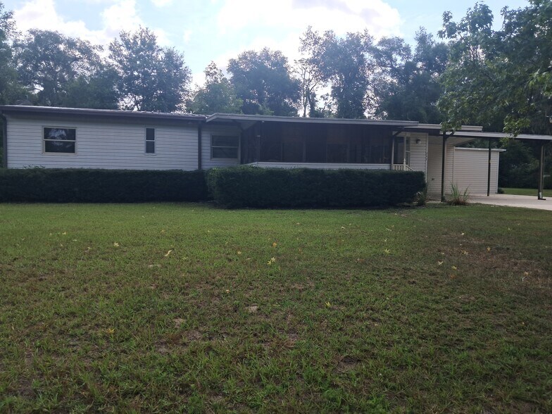 Building Photo - 242 Tropic Ave