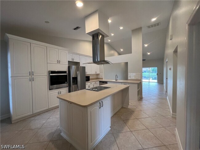 Building Photo - 108 Tanglewood Ct