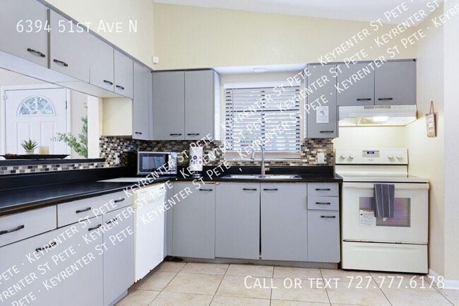 Building Photo - 6394 51st Ave N