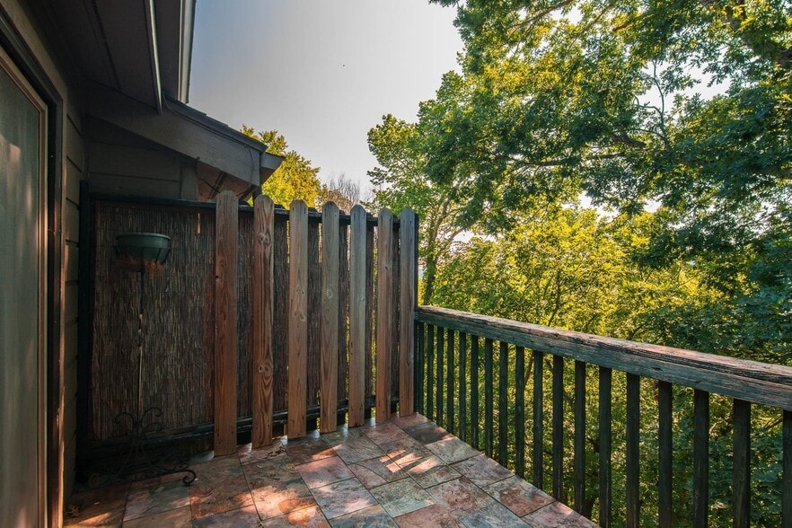 Building Photo - 727 Harpeth Trace Dr