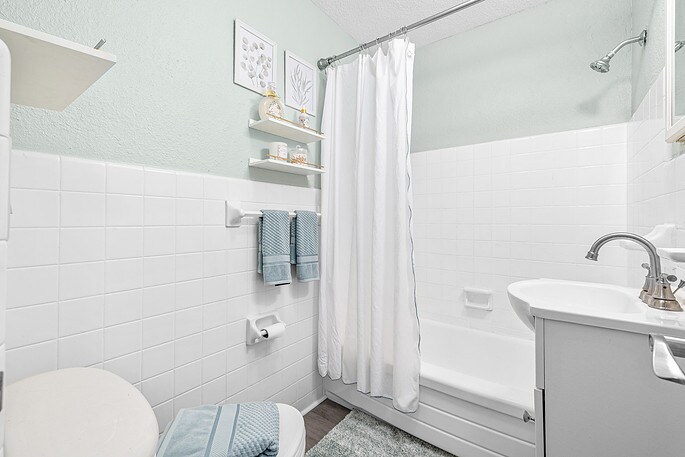 Building Photo - 3315 58th Ave S