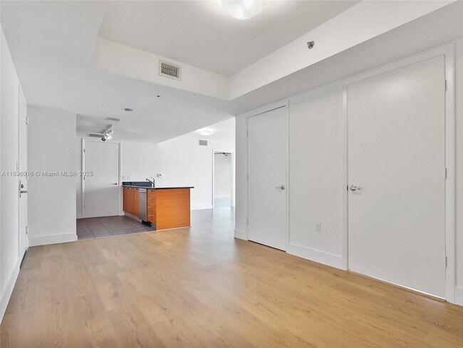 Building Photo - 50 Biscayne Blvd