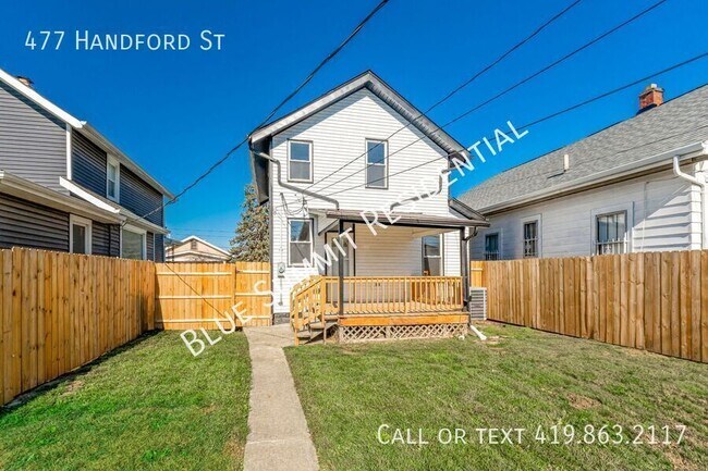 Building Photo - 477 Hanford St