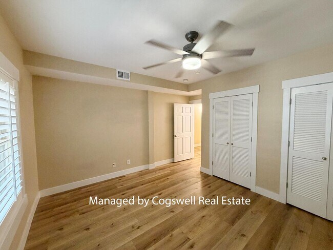 Building Photo - 5005 N Edgewood Dr
