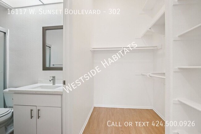 Building Photo - 16117 W Sunset Blvd