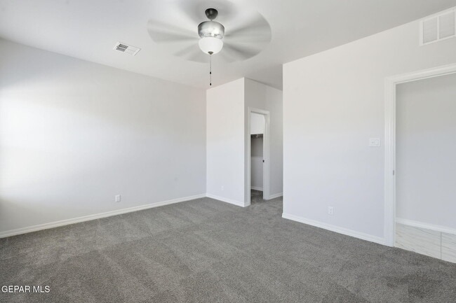 Building Photo - 909 Larkhall Pl