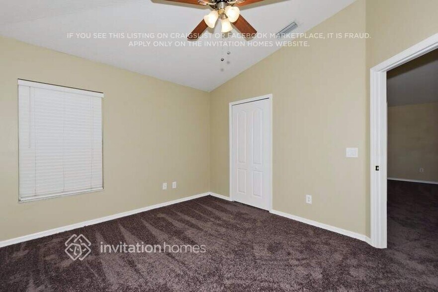Building Photo - 18220 Birdwater Dr