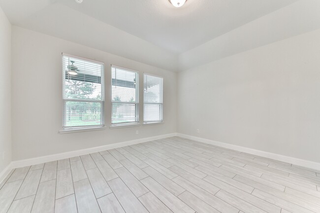 Building Photo - 11731 Tranquility Summit Dr