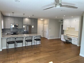 Building Photo - 8880 E Paraiso Dr