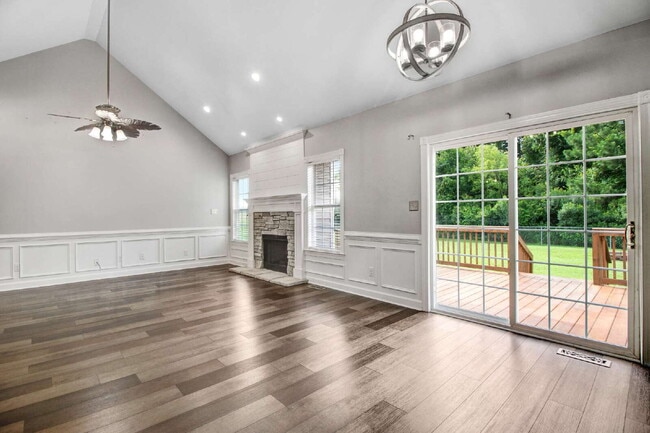 Building Photo - ADORABLE 3 BR | 2 BA Home in Goldsboro *Lawn Care Included!*