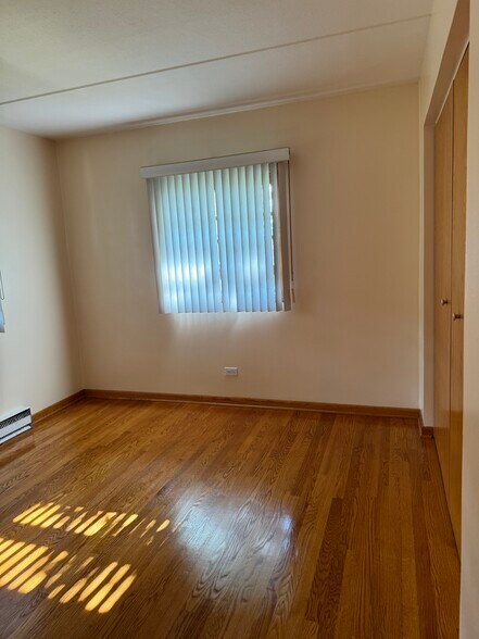 Building Photo - 9907 W 58th St