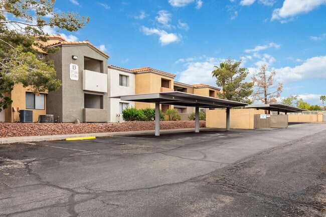 Building Photo - Updated 3 Bedroom Condo in Desert Shores V...