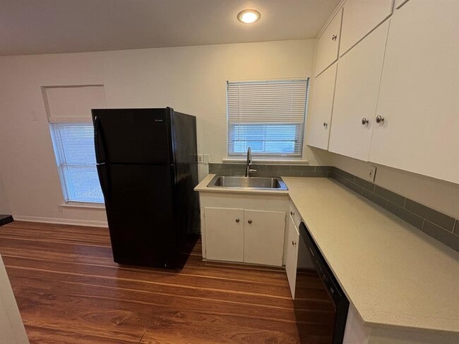 Building Photo - 6506 Linda Ln