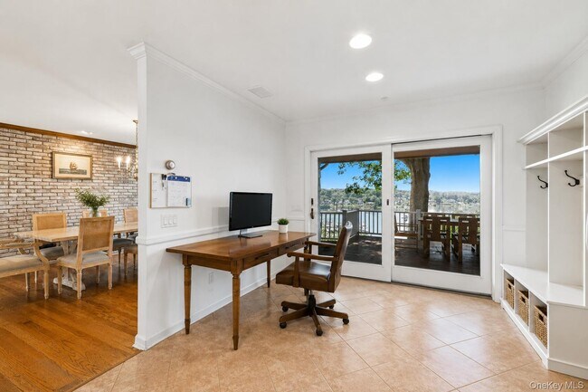 Building Photo - 9 Kanes Ln