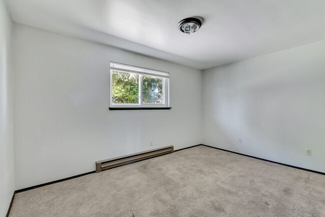 Building Photo - DARLING RAMBLER IN NORTH TACOMA