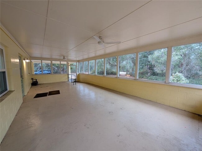 Building Photo - 8481 S Great Oaks Dr