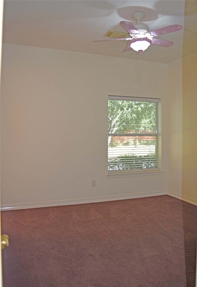 Building Photo - 12019 Laguna Terrace Dr