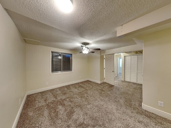 Building Photo - 5319 Rockhampton Cir