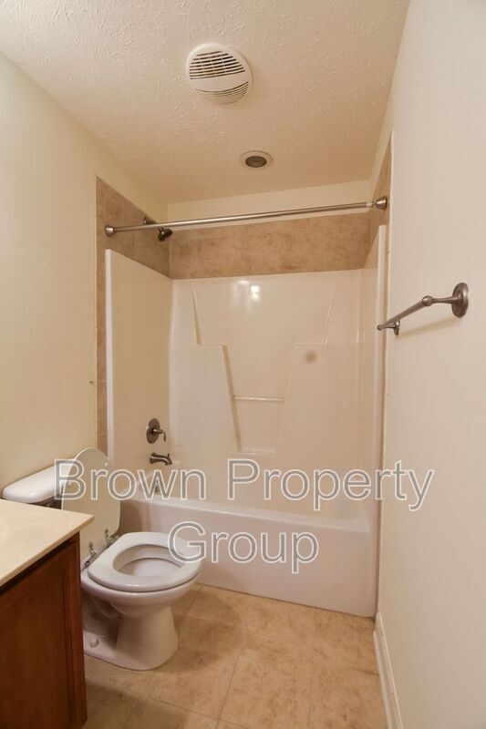 Building Photo - 193 Wind Brook Ct